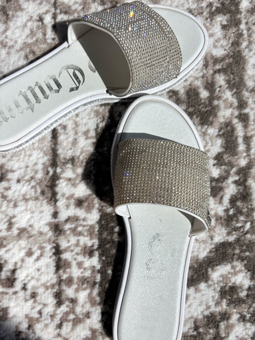 Y2K Juicy Couture Yippy White Slide Sandals with Silver Crystal Rhinestones - Picture 5 of 12